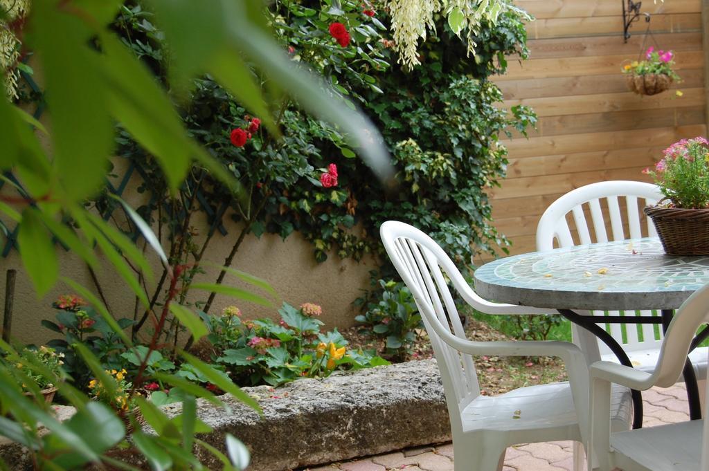 Couette Et Cafe Creme Bed & Breakfast Le Coudray Room photo